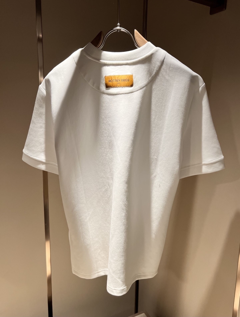 l0vis Vvtt0n t-shirt